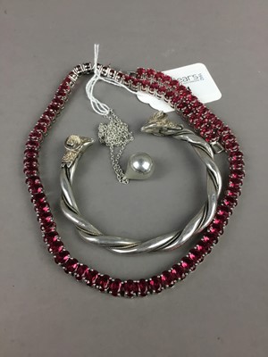 Lot 444 - A TIFFANY & CO PENDANT ON CHAIN, A RAM HEAD BANGLE AND A NECKLACE