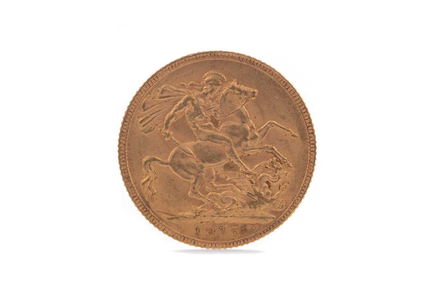 Lot 27 - A GEORGE V GOLD SOVEREIGN DATED 1915