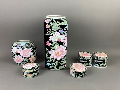 Lot 220A - A JAPANESE VASE, ANOTHER VASE AND TRINKET DISHES