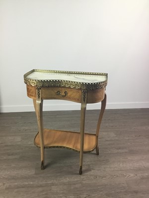 Lot 450 - A REPRODUCTION FRENCH STYLE SIDE TABLE