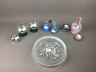 Lot 536 - A LOT OF THREE GLASS PAPERWEIGHTS AND OTHER MODERN GLASS