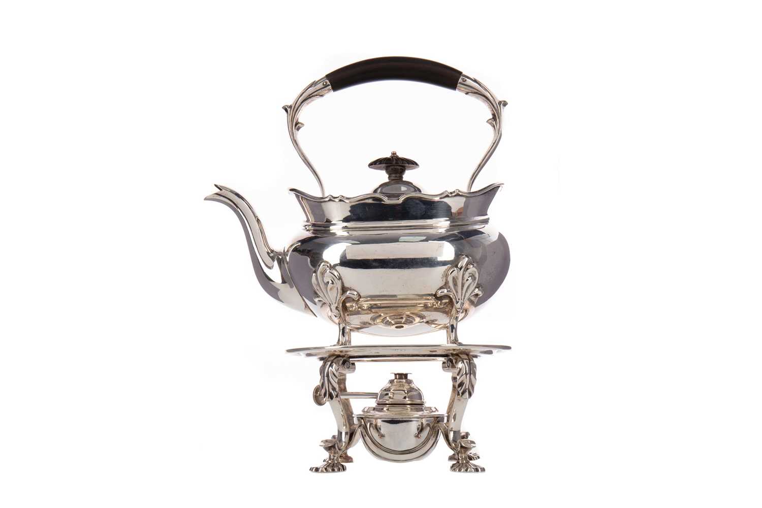 Lot 410 - A GEORGE V SILVER KETTLE ON STAND WITH BURNER