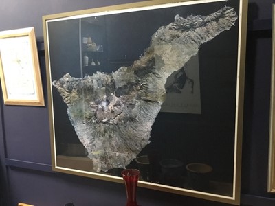 Lot 422 - A RAISED CONTOUR MAP, AND A PICTURE OF MOUNT TEIDE, TENERIFE