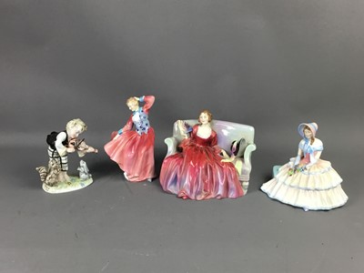 Lot 215A - A COLLECTION OF ROYAL DOULTON AND OTHER CERAMIC FIGURES