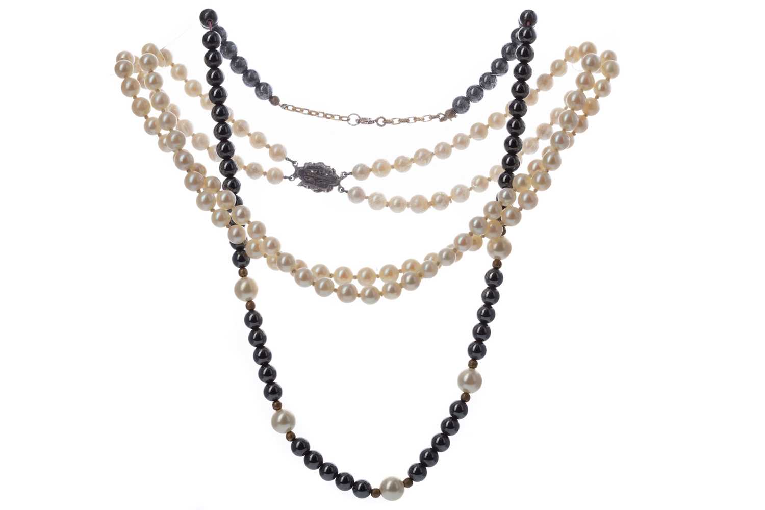 Lot 436 - A PEARL NECKLACE, ONE OTHER AND A PAIR OF FAUX PEARL EARRINGS