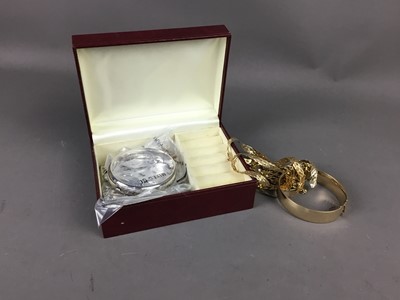 Lot 535A - A COLLECTION OF SILVER AND OTHER JEWELLERY