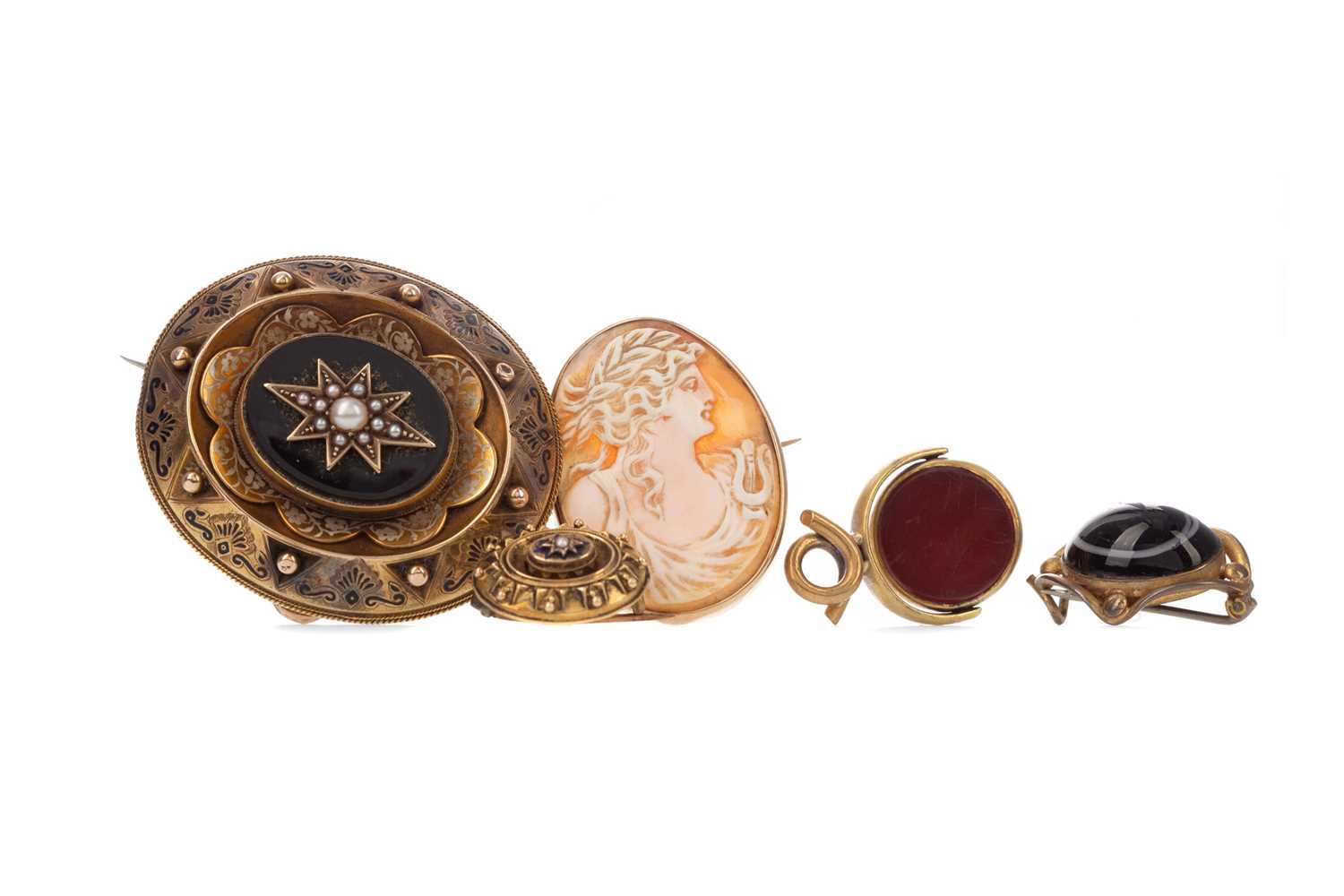 Lot 417 - MOURNING BROOCH, THREE OTHERS AND A SPINNER PENDANT