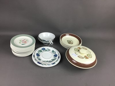 Lot 633A - A SUSIE COOPER PART DINNER SERVICE AND OTHER SUSIE COOPER TEA AND DINNER WARE