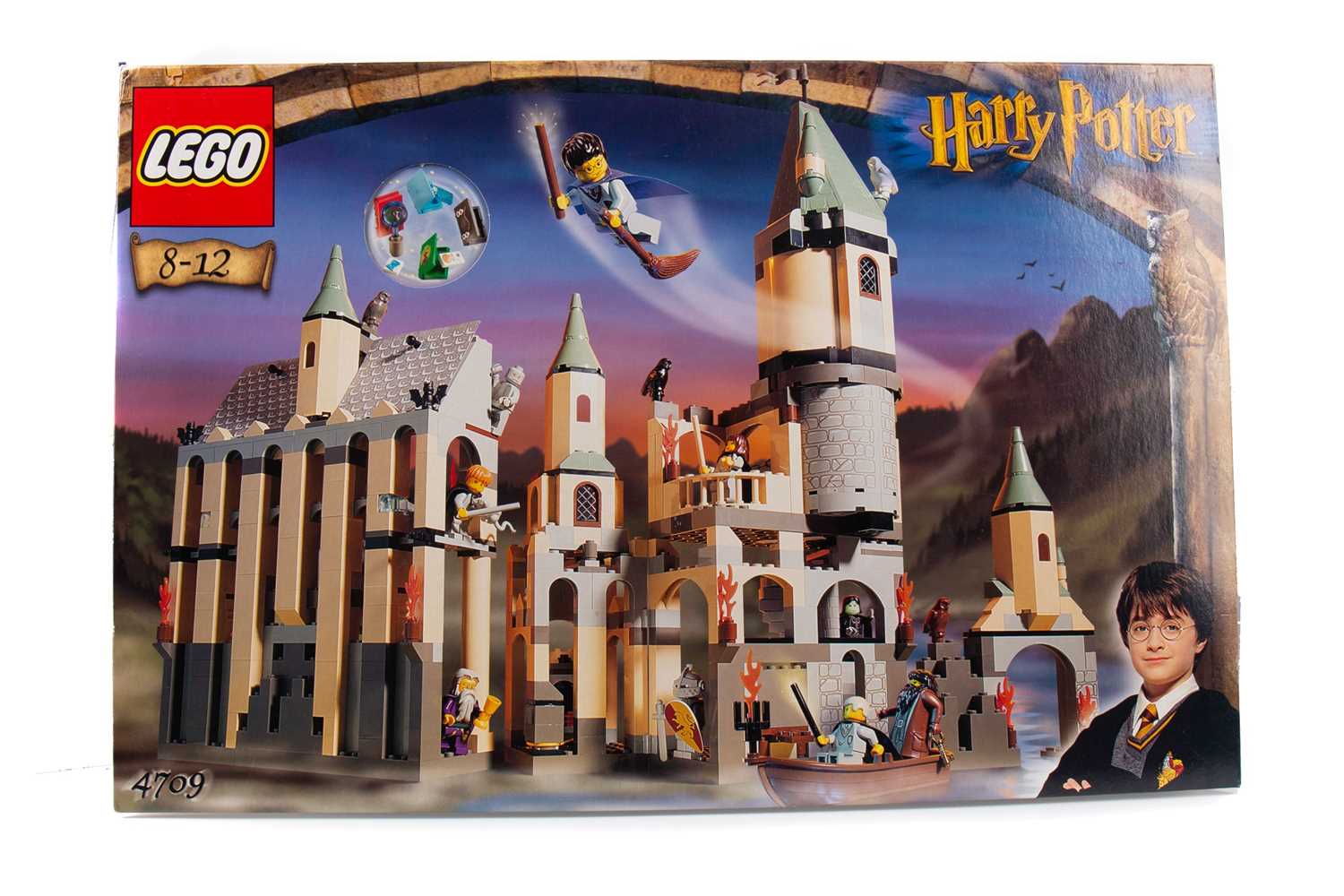 Lot 1328 - A LEGO HARRY POTTER HOGWARTS CASTLE SET
