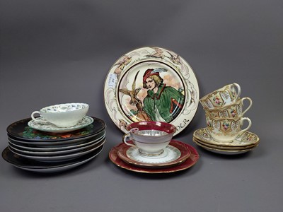 Lot 231 - A LOT OF ROYAL DOULTON AND OTHER CERAMICS