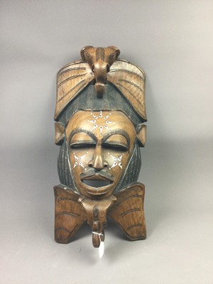 Lot 129 - A 20TH CENTURY AFRICAN CARVED WOOD WALL MASK