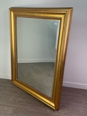 Lot 25 - A LARGE GILT MIRROR BY GALLERY