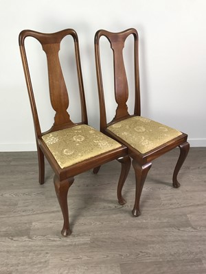 Lot 133 - A SET OF FOUR MAHOGANY DINING CHAIRS