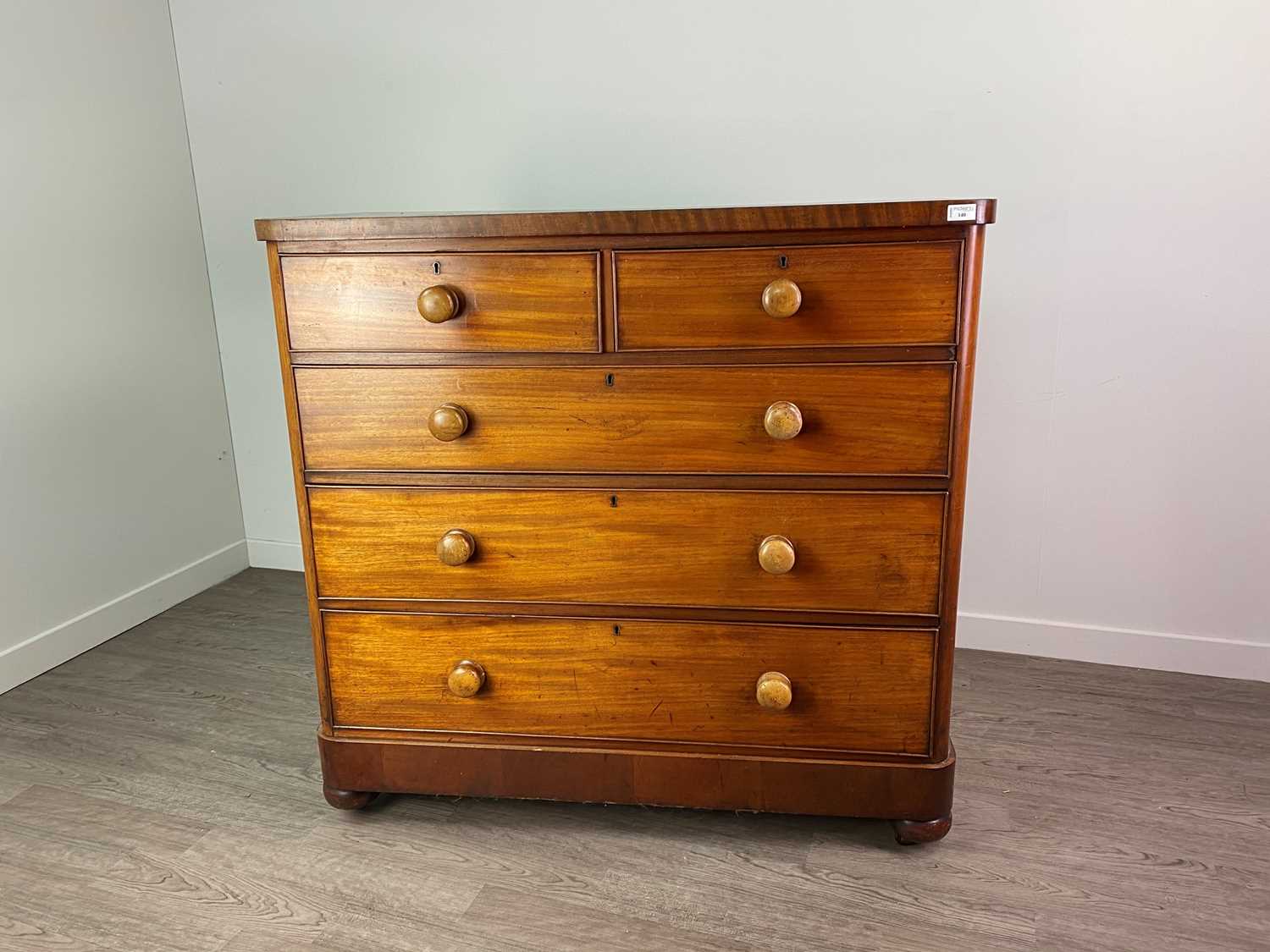 Lot 140 - A 19TH CENTURY MAHOGANY CHEST OF DRAWERS