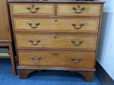 Lot 144 - AN EDWARDIAN MAHOGANY CHEST OF DRAWERS