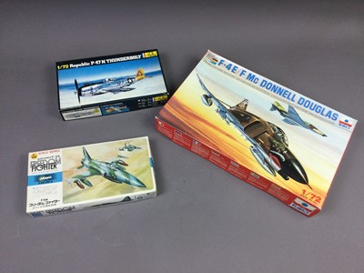 Lot 236 - A COLLECTION OF AIRCRAFT MODELS