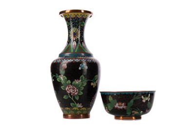 Lot 1629 - AN EARLY 20TH CENTURY CHINESE CLOISONNE VASE