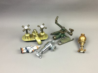 Lot 268 - A MID-20TH CENTURY 'RAIN KING' SPRINKLER