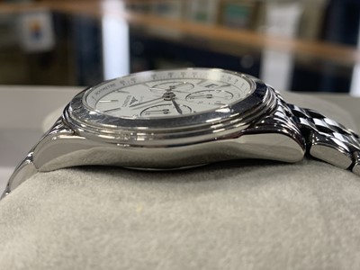 Lot 703 - A GENTLEMAN'S LONGINES FLAGSHIP STAINLESS STEEL CHRONOGRAPH AUTOMATIC WRIST WATCH
