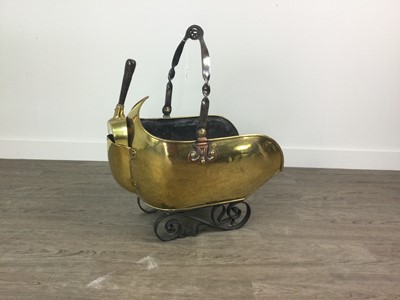 Lot 329 - A BRASS COAL SCUTTLE