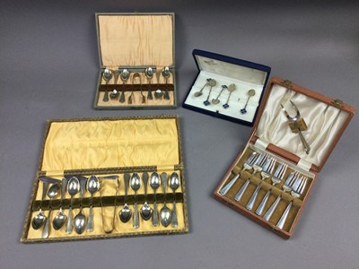 Lot 334 - A CASED SET OF SIX LAPIS LAZULI MOUNTED COFFEE SPOONS AND OTHER CASED CUTLERY