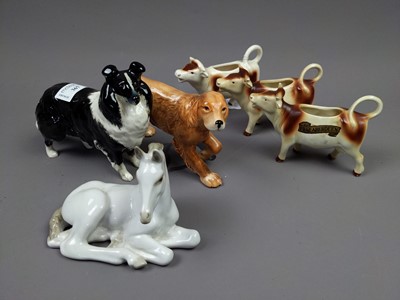 Lot 367 - A BESWICK FIGURE OF A SHEEP DOG AND OTHER CERAMICS