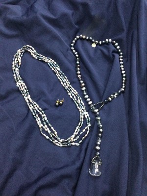 Lot 404 - A CONTEMPORARY BLACK PEARL NECKLACE AND OTHERS