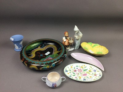 Lot 407 - A JAPANESE CLOISONNE CIRCULAR FRUIT BOWL AND OTHERS