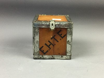 Lot 434 - A RHODESIA INTEREST MINIATURE SAMPLE TEA CHEST
