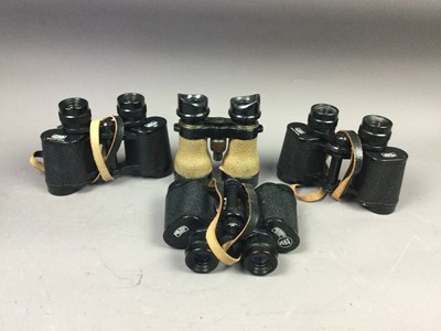 Lot 556 - A VINTAGE ZENIT-E CAMERA, AN ILFORD CAMERA, OTHER CAMERAS AND FIELD GLASSES