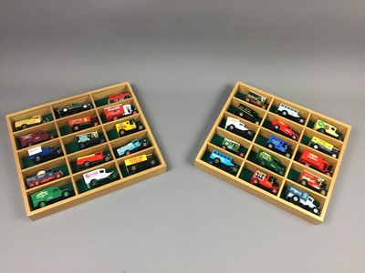 Lot 513 - A LOT OF FIVE TRAYS OF MODEL VEHICLES