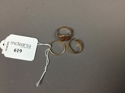 Lot 619 - A LOT OF TWO EIGHTEEN CARAT GOLD WEDDING RING AND A NINE CARAT GOLD SIGNET RING