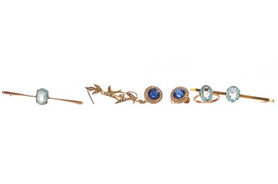 Lot 871 - A COLLECTION OF BLUE GEM SET AND OTHER JEWELLERY