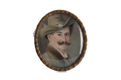 Lot 795 - LATE 19TH/EARLY 20TH CENTURY CONTINENTAL SCHOOL, PORTRAIT MINIATURE OF A GENTLEMAN