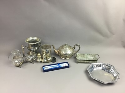 Lot 58 - A SILVER PLATED TEAPOT ALONG WITH OTHER PLATED ITEMS