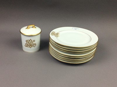 Lot 160 - A SET OF NINE LIMOGES HAVILAND DESSERT PLATES