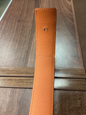 Lot 1025 - HERMES LEATHER BELT WITH TWO 'H' BUCKLES
