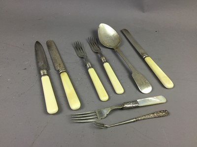 Lot 292 - A LOT OF THREE SILVER SPOONS AND OTHER SILVER PLATED ITEMS