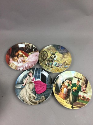 Lot 300 - A LOT OF COLLECTOR'S PLATES