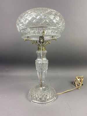 Lot 337 - A 20TH CENTURY CRYSTAL MUSHROOM LAMP