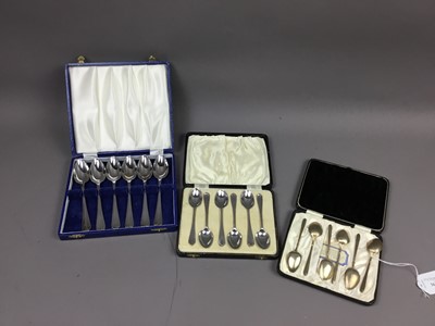 Lot 363 - A LOT OF TWO CASED SETS OF SILVER TEASPOONS, ALONG WITH ANOTHER CASED SET