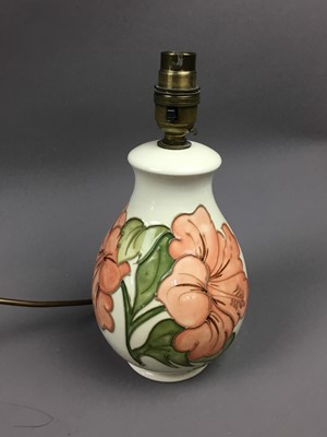 Lot 425 - A MODERN MOORCROFT BALUSTER VASE LAMP