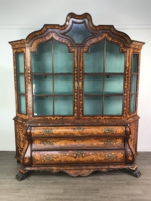 Lot 1483 - AN EARLY 19TH CENTURY DUTCH WULNUT AND MARQUETRY DISPLAY CABINET