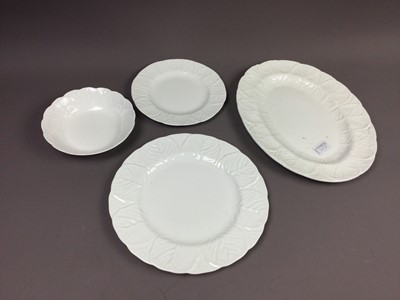 Lot 387 - A WEDGWOOD 'COUNTRYWARE' PART DINNER SERVICE