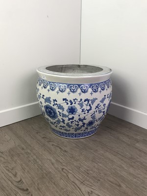 Lot 569 - A MODERN CHINESE BLUE AND WHITE PLANTER