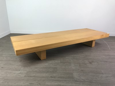 Lot 579 - A MODERN COFFEE TABLE