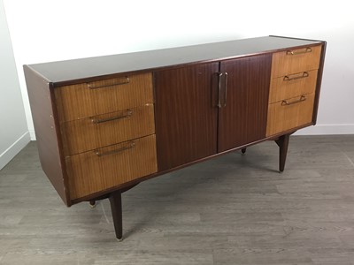 Lot 565 - A RETRO SIDEBOARD