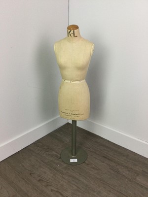 Lot 584 - A DRESSMAKERS MANNEQUIN