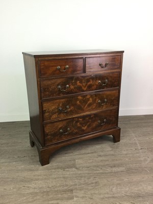 Lot 511 - A GEORGE III STYLE MAHOGANY CHEST OF DRAWERS