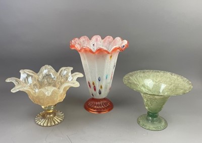 Lot 581 - AN ART GLASS VASE AND TWO COMPORTS